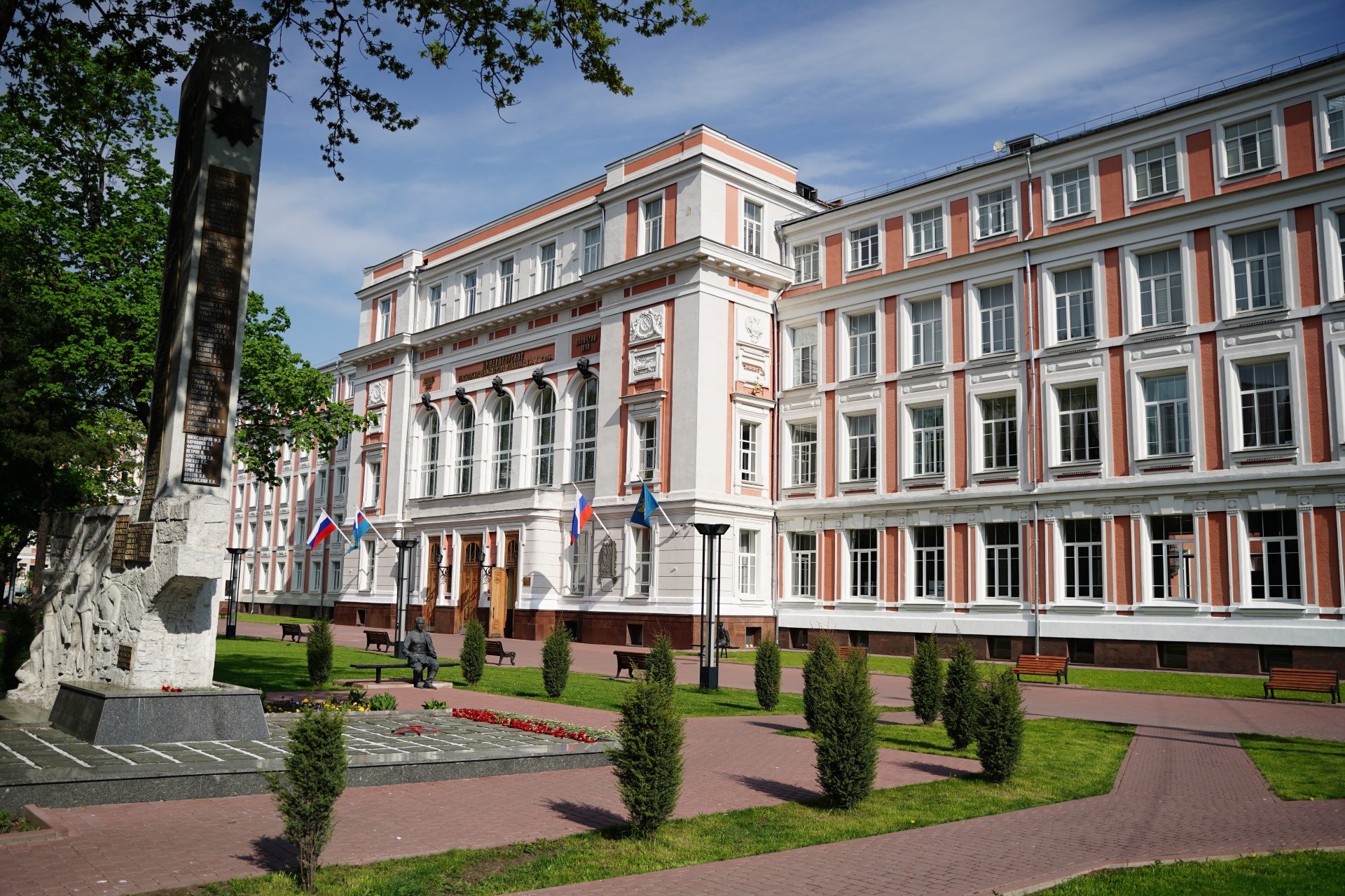 Фото 24 — Топ сервисы для управления контентом